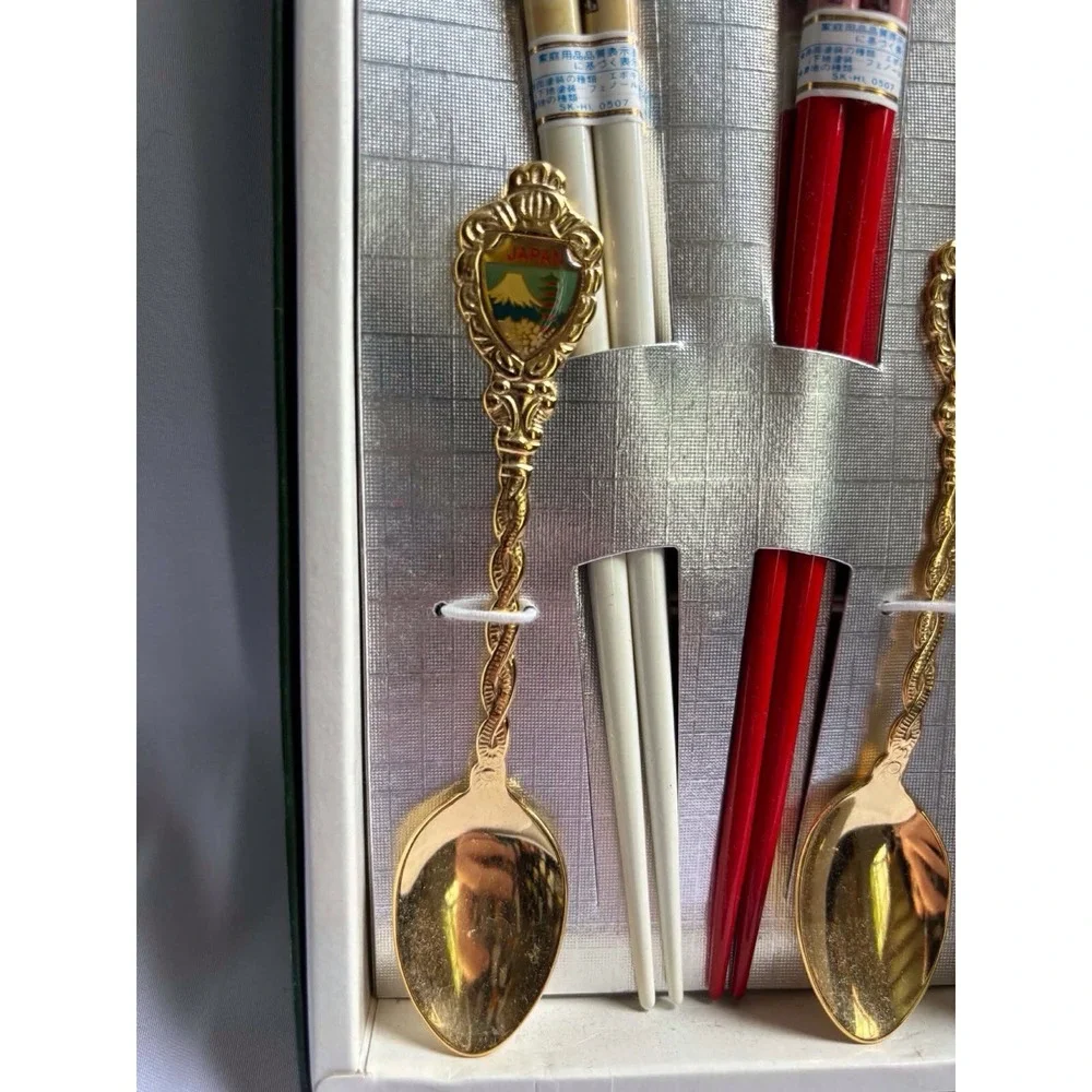 Vintage Japan Souvenir Chopsticks Spoon Gift Set Mt Fuji Gold Tone NOS Boxed